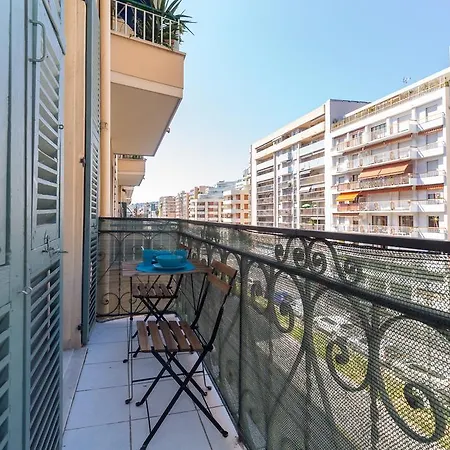Le Latte Beautiful 2bedroom Seaside Apartment Nice