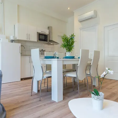 Le Latte Beautiful 2bedroom Seaside